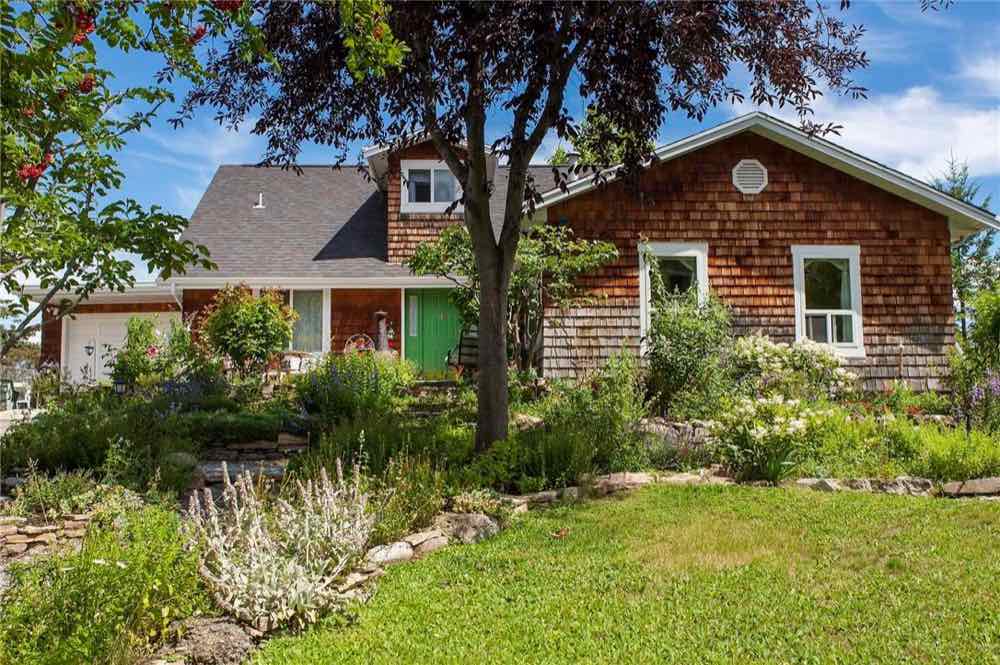 3731 Glenford Road, sold by Josh Miko