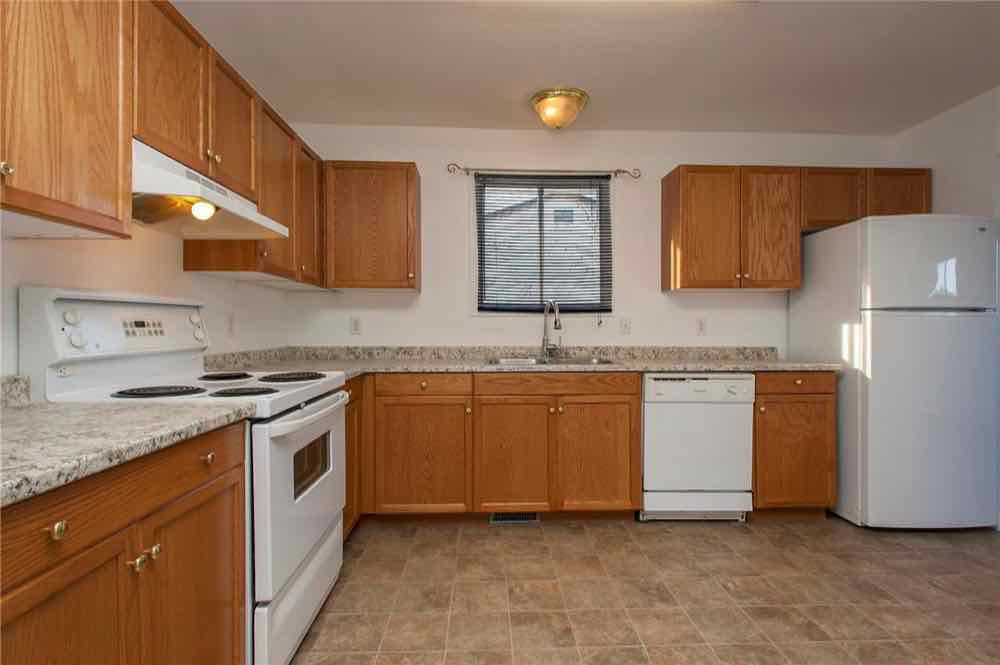 949 Grenfell Court, sold by Josh Miko