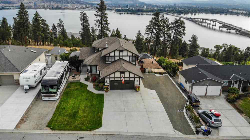 1937 Bayview Court, sold by Josh Miko