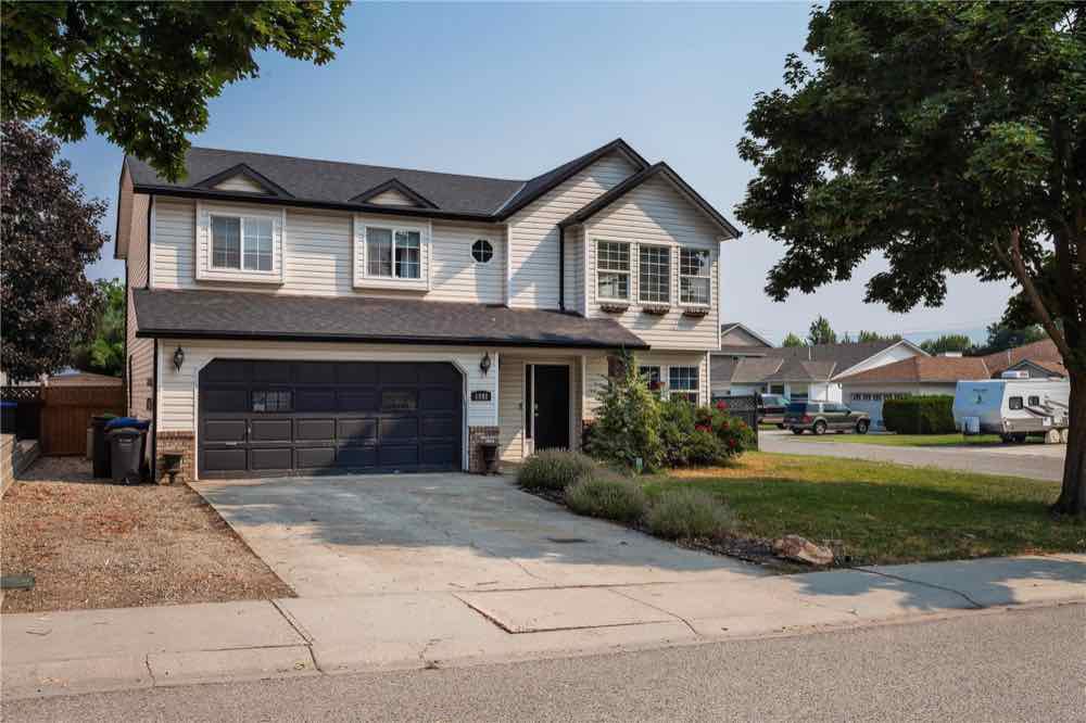 1892 Crosby Road, sold by Josh Miko