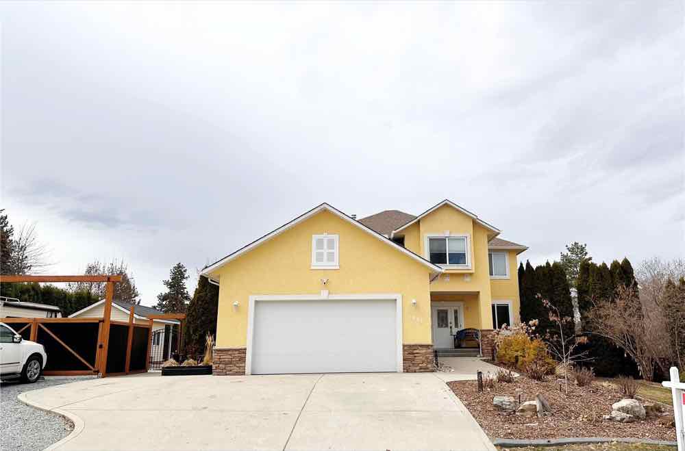 4694 Stewart Road W, sold by Josh Miko