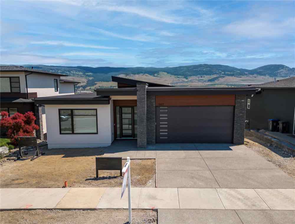 597 Acadia Street, sold by Josh Miko