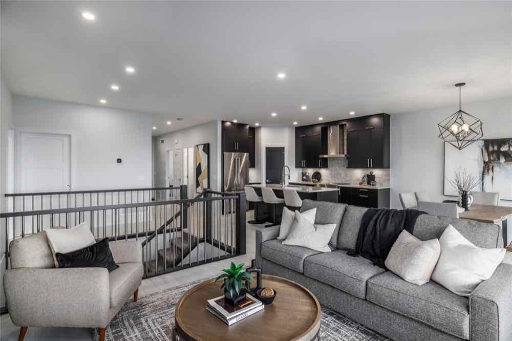 717 Acadia Street, sold by Josh Miko