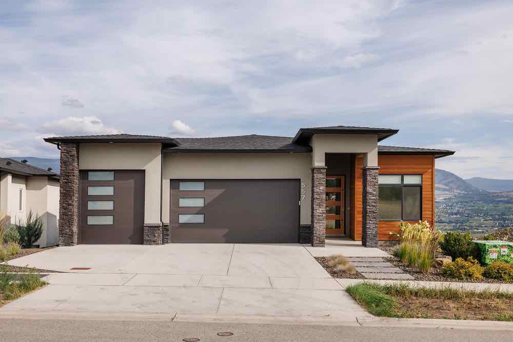 557 Acadia Street, sold by Josh Miko