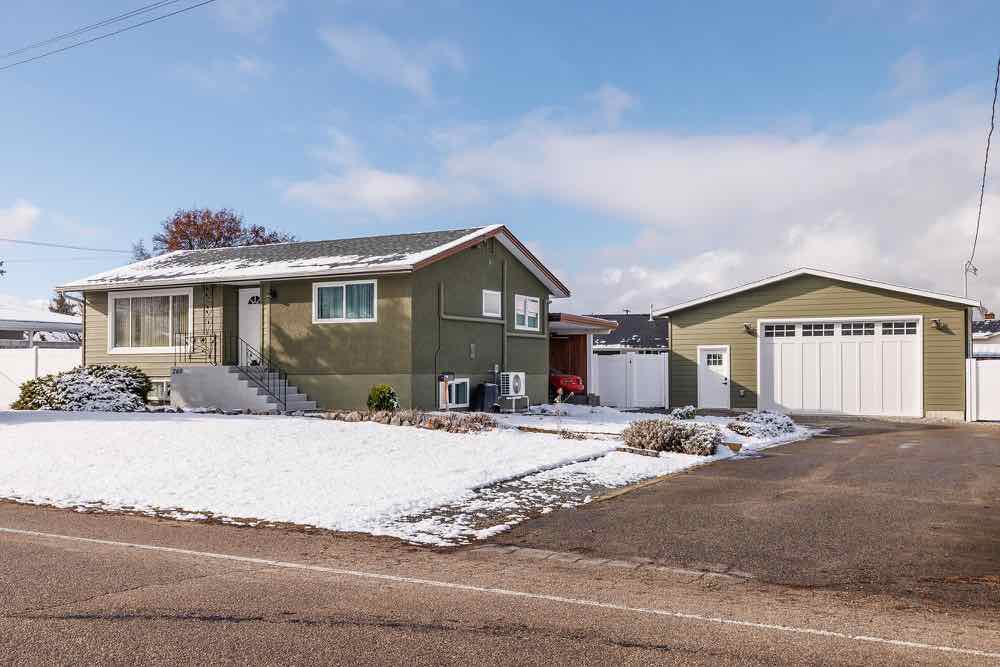 260 Langford Road, sold by Josh Miko