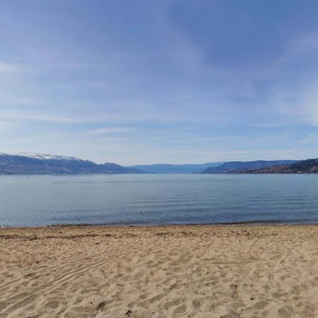gyro beach townhome for sale in kelowna bc